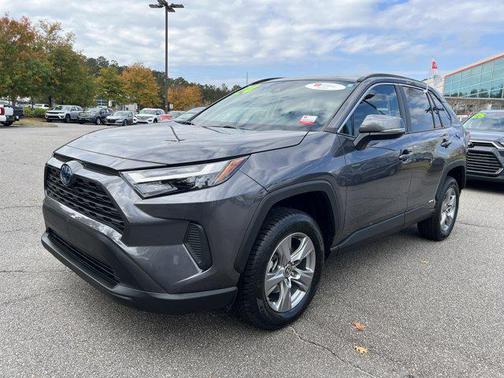 2024 Toyota RAV4 Hybrid XLE