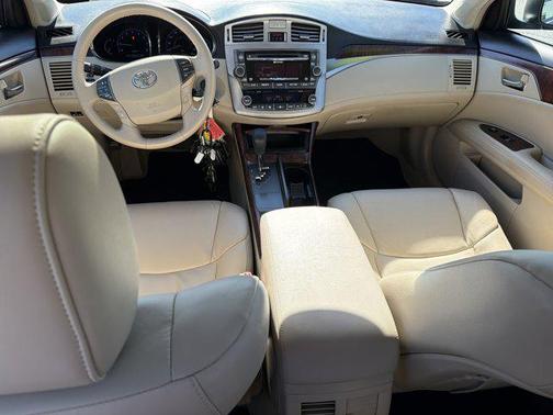 2011 Toyota Avalon Base