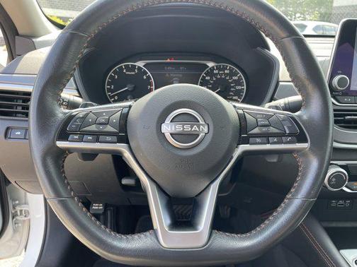 2023 Nissan Altima SR FWD