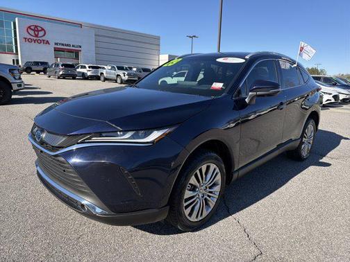 2023 Toyota Venza LE