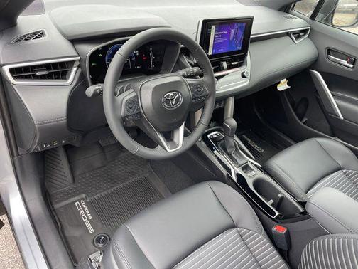 2025 Toyota Corolla Hybrid SE