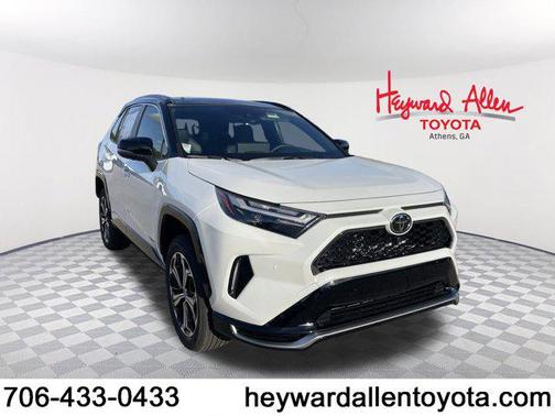 2025 Toyota RAV4 Hybrid SE