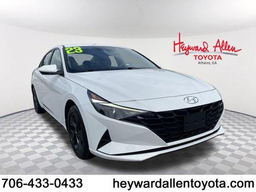 2023 Hyundai ELANTRA SEL