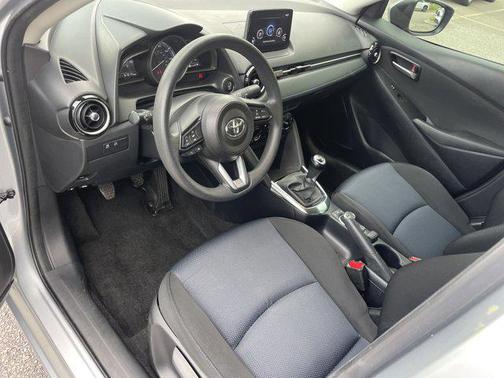2019 Toyota Yaris Sedan LE