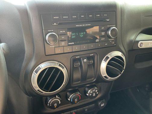 2015 Jeep Wrangler Sahara