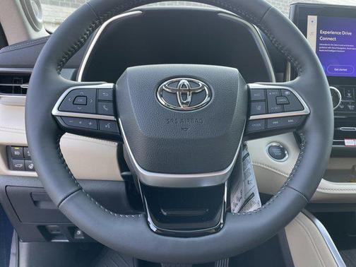 2025 Toyota Highlander Limited