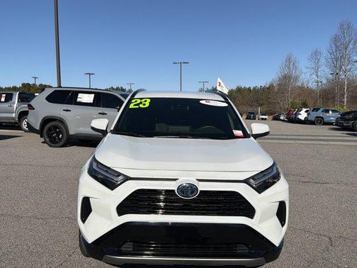 2023 Toyota RAV4 Hybrid SE