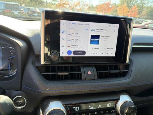 2023 Toyota RAV4 Hybrid SE