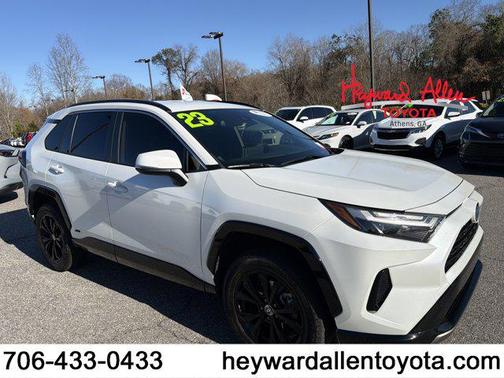 2023 Toyota RAV4 Hybrid SE