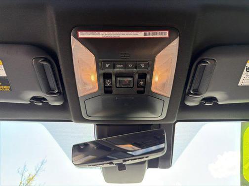 Blizzard Pearl w/Midnight Black Roof 2020 Toyota RAV4 Hybrid SE