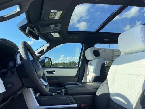 2025 Toyota Sequoia Base