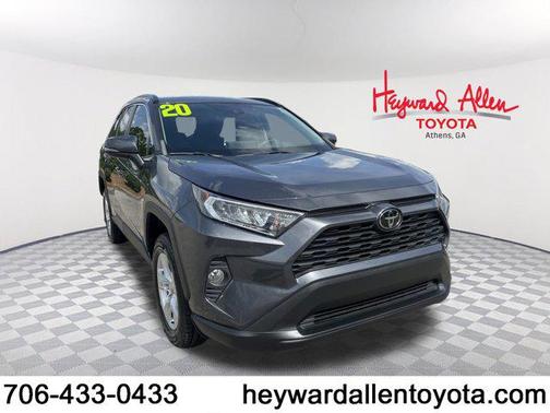 2020 Toyota RAV4 XLE