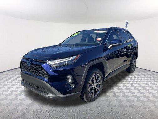 2022 Toyota RAV4 Hybrid XLE Premium