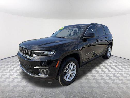 2024 Jeep Grand Cherokee Laredo
