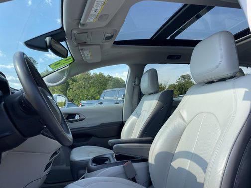 2018 Chrysler Pacifica Touring-L Plus