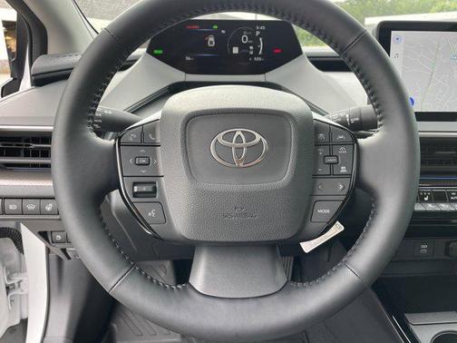 2025 Toyota Prius XLE