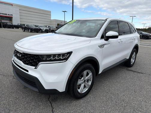 2023 Kia Sorento LX