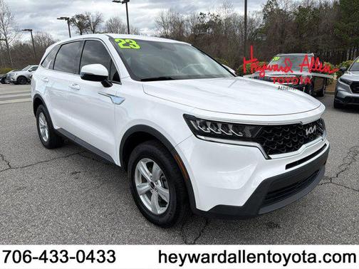 2023 Kia Sorento LX