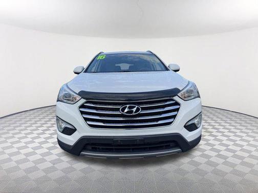 2016 Hyundai SANTA FE SE