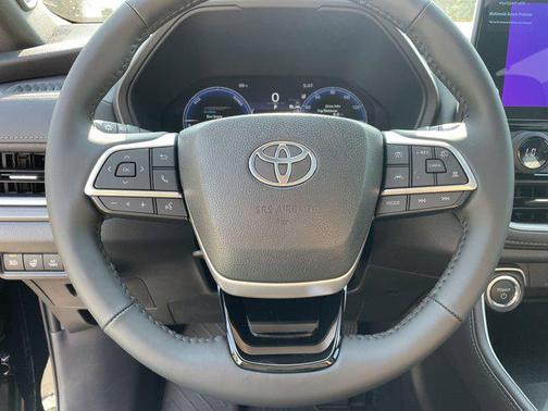2025 Toyota Grand Highlander Hybrid Nightshade Edition