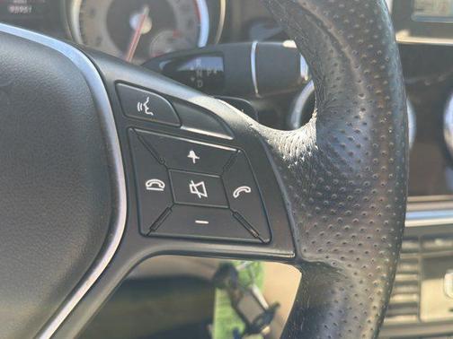 2014 Mercedes-Benz CLA-Class Base