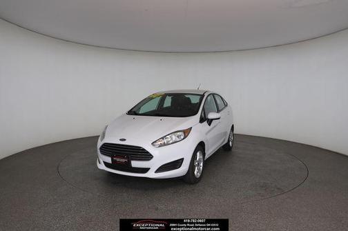 OXFORD WHITE 2019 Ford Fiesta SE