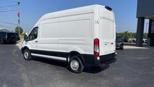 2022 Ford Transit-250 Base