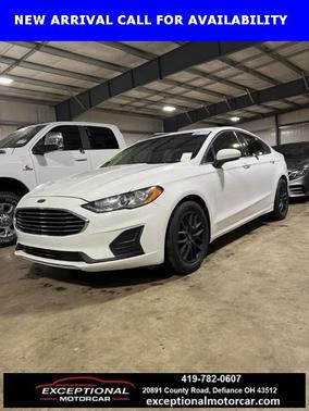 2020 Ford Fusion SE