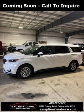 2024 Kia Carnival LX