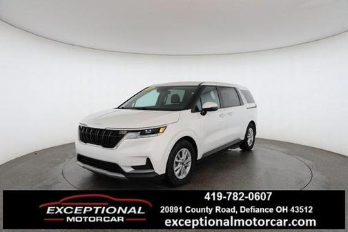 2024 Kia Carnival LX