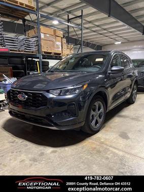 AGATE BLACK METALLIC 2024 Ford Escape ST-Line