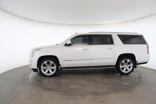 2018 Cadillac Escalade ESV Luxury