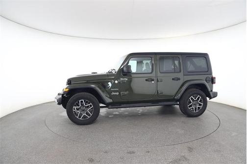 2024 Jeep Wrangler 4-Door Sahara