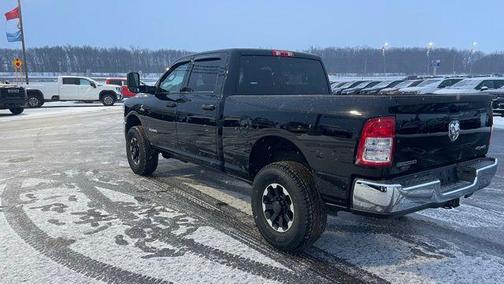 2022 RAM 2500 Big Horn Crew Cab 4x4 6'4' Box