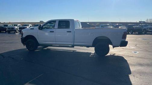 2025 RAM 2500 Tradesman Crew Cab 4x4 8' Box