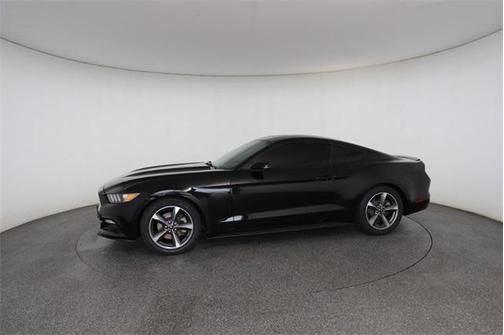 2017 Ford Mustang V6