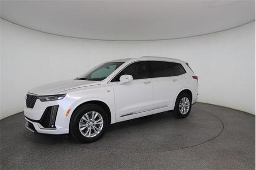 2023 Cadillac XT6 Luxury FWD