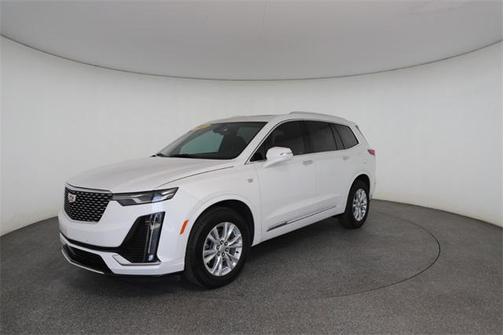 2023 Cadillac XT6 Luxury FWD