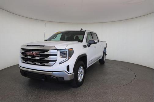 Summit White 2023 GMC Sierra 1500 SLE