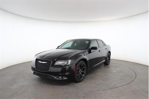 2019 Chrysler 300 S