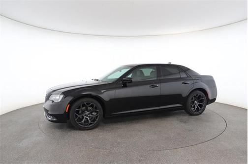 2019 Chrysler 300 S