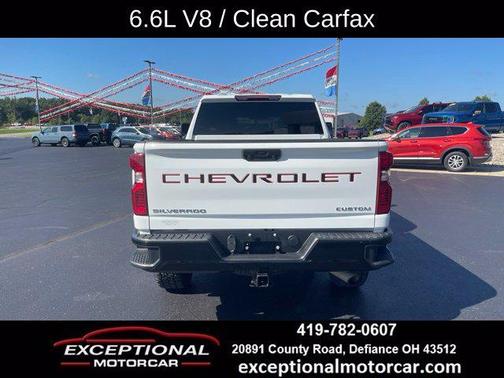 Summit White 2023 Chevrolet Silverado 2500 Custom