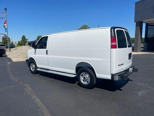 Summit White 2025 GMC Savana 2500 Work Van