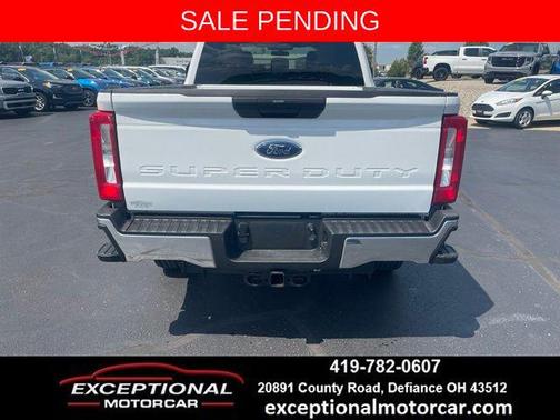 Oxford White 2024 Ford F-250 XLT