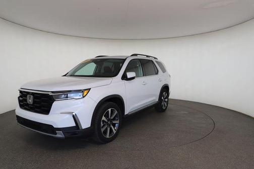 2023 Honda Pilot AWD Elite