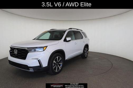 Platinum White Pearl 2023 Honda Pilot AWD Elite