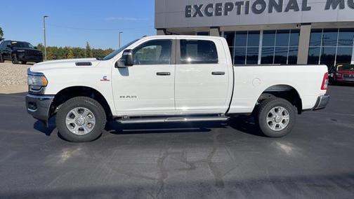 2024 RAM 2500 Big Horn Crew Cab 4x4 6'4' Box