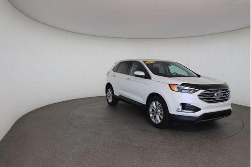 STAR WHITE 2024 Ford Edge Titanium