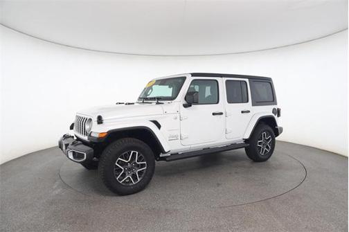2024 Jeep Wrangler 4-Door Sahara