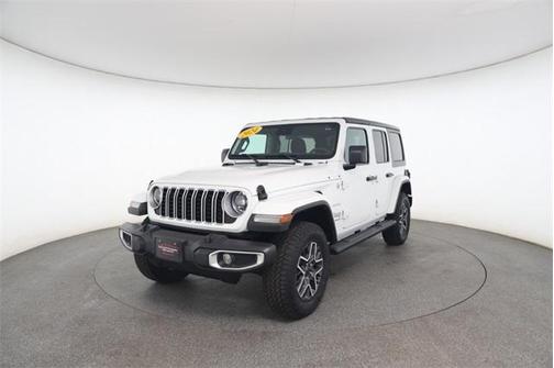2024 Jeep Wrangler 4-Door Sahara